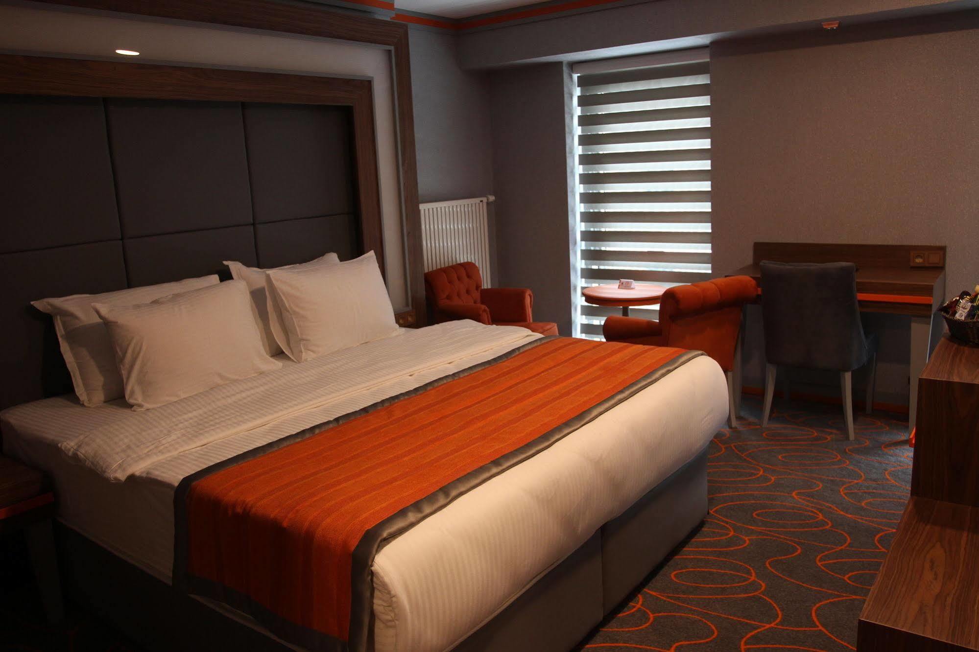 Onyx Business Hotel Ankara Exterior photo